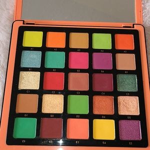 ABH NORVINA Eyeshadow palette lightly swatched